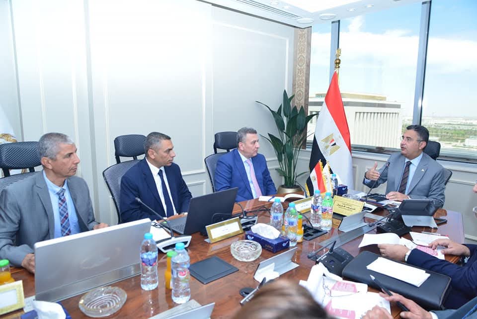 وزير التموين يؤكد على رفع الطاقة الإنتاجية لزيت الطعام وزيادة المعروض