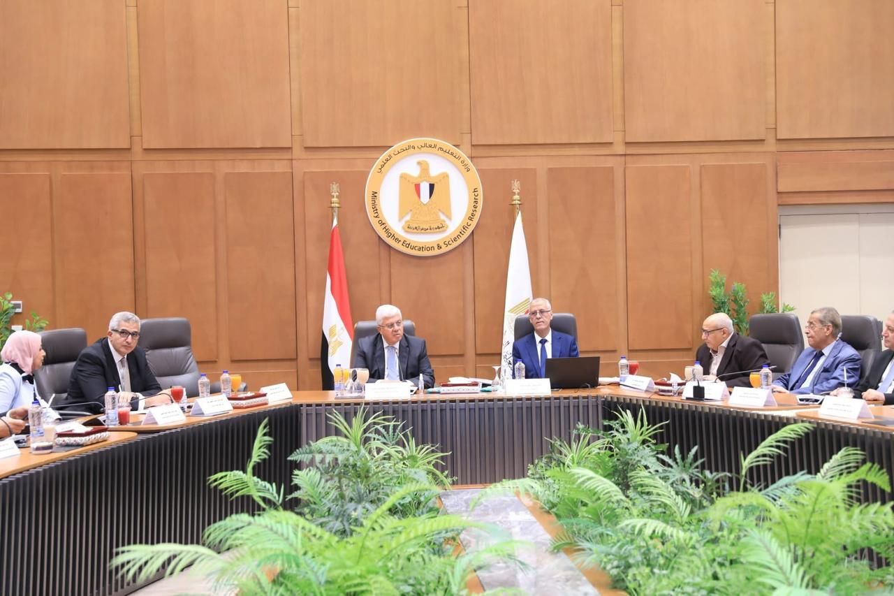 المنشاوي يشارك اجتماع مجلس الجامعات الأهلية ويشيد بجهود الدولة في دعم منظومة الجامعات الأهلية 