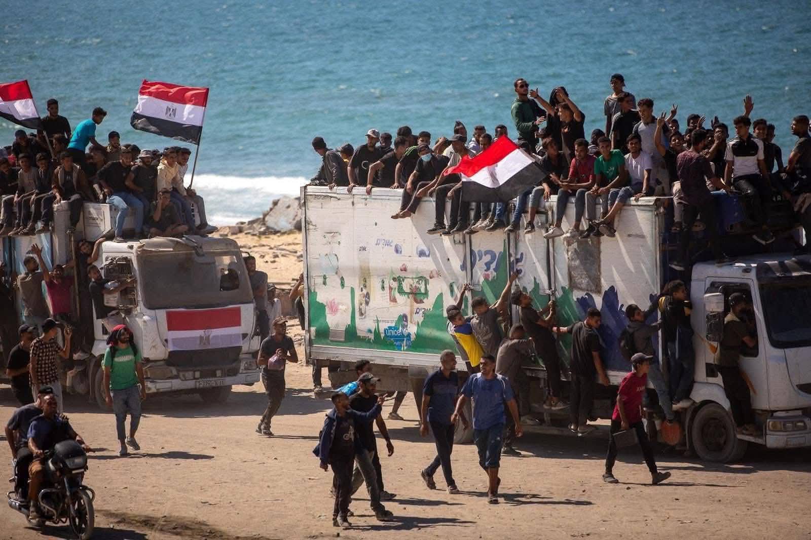 مصر شريان العطاء الذي لا ينقطع نحو غزة  