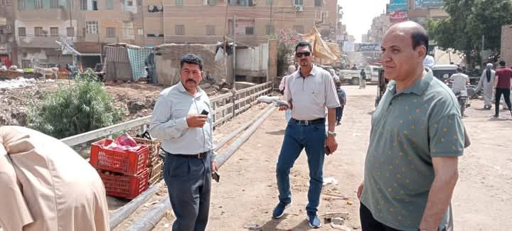 الصمطي يقود حملة إزالة للإشغالات وتنظيم الباعة الجائلين بالمنشاة سوهاج 
