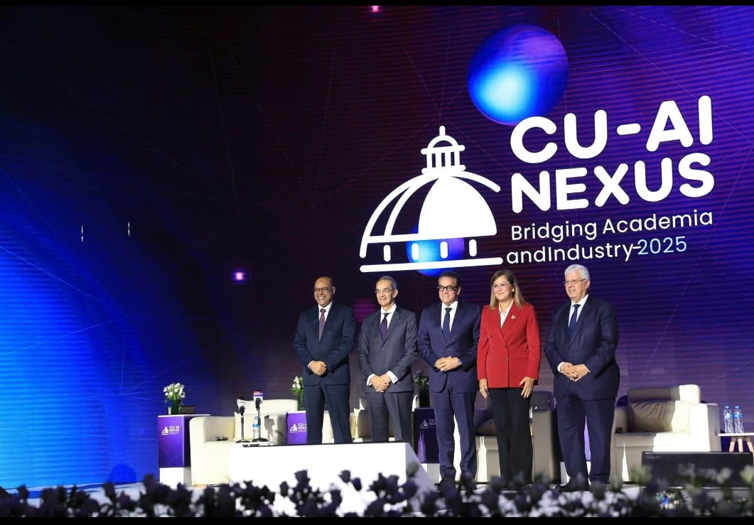 وزير العمل ورئيس جامعة القاهرة يفتتحان المؤتمر الدولي الأول للذكاء الاصطناعي 