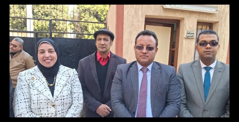بحضور مدير حماية مستهلك قنا :ندوة بعنوان حماية المستهلك بين الحقوق والواجبات بمدرسة نجع الجزيرة بالصبريات
