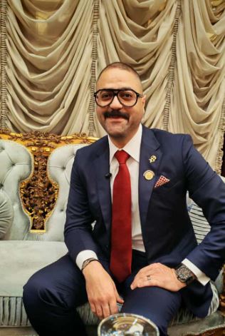 أحمد الباز مالك قصر الكبابجي يستخرج بطاقة عضوية مجلس الشيوخ