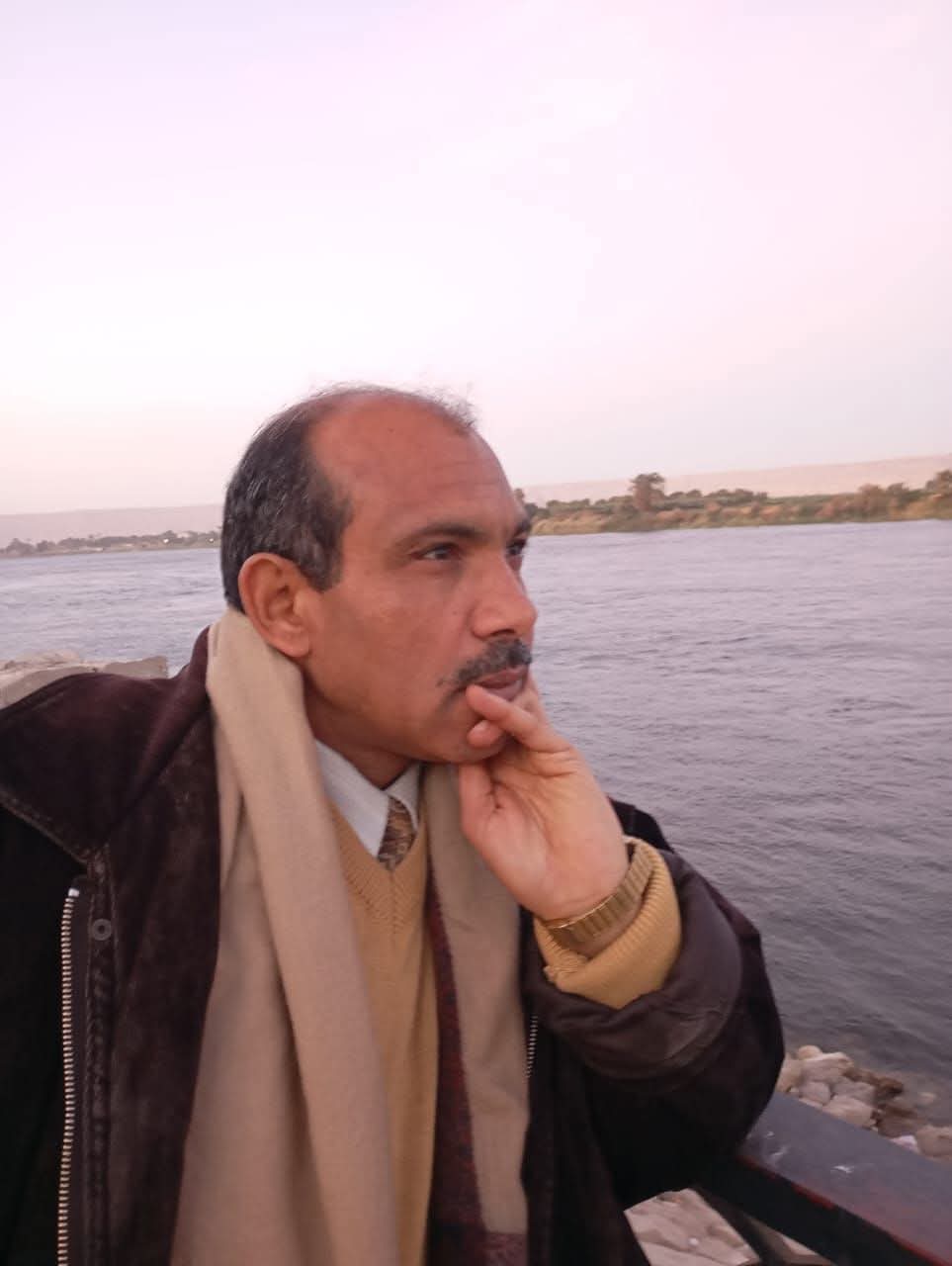   الحب مش دباديب