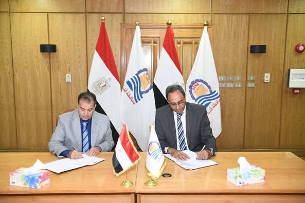 محافظ قنا ورئيس جامعة جنوب الوادي يوقعان بروتوكول تعاون لتعزيز الأنشطة الثقافية والعلمية بمكتبه مصر العامة 