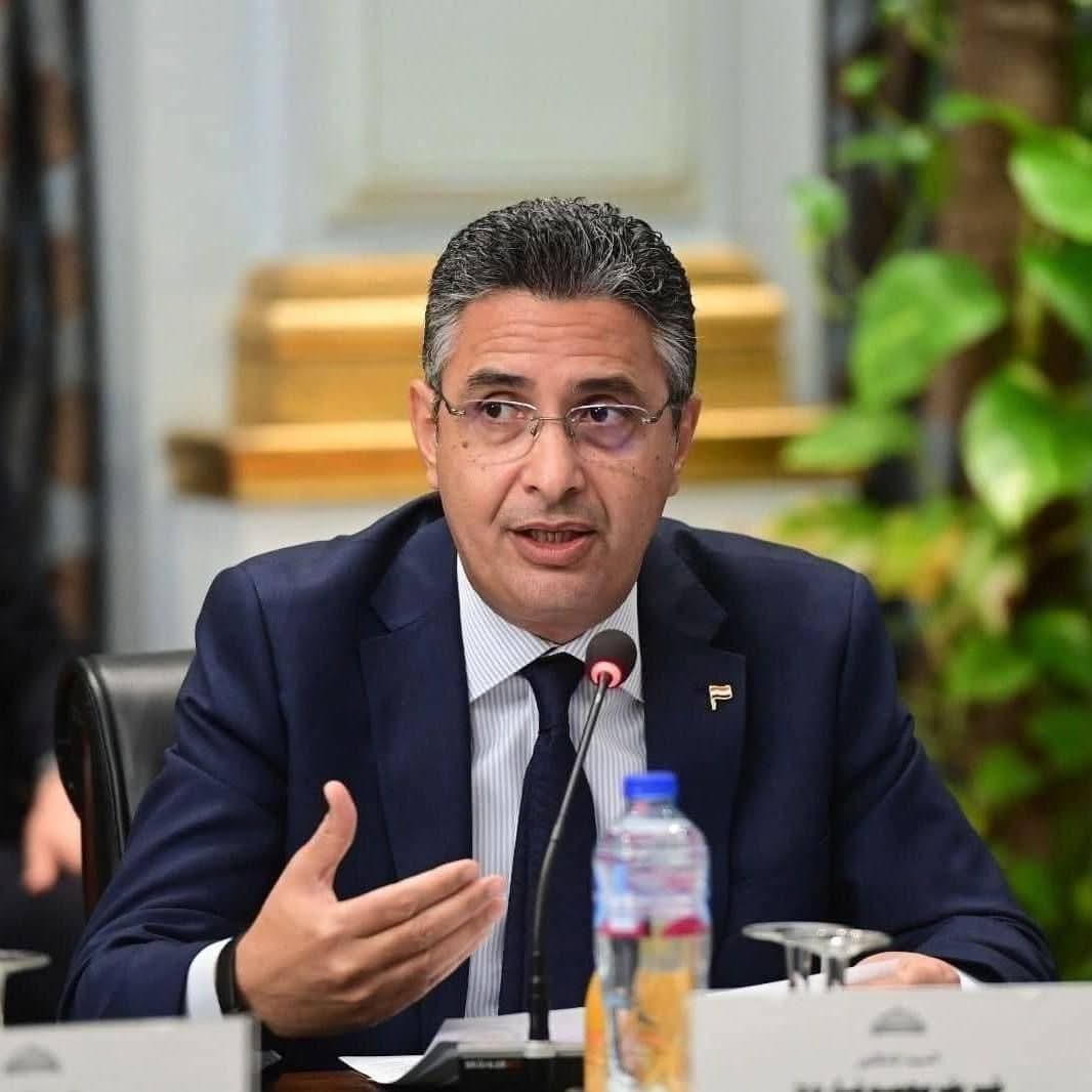 وزير التموين والتجارة الداخلية يوجّه بتشكيل غرفة عمليات مركزية لمتابعة تنفيذ قرار الأسعار الجديدة للمنتجات البترولية