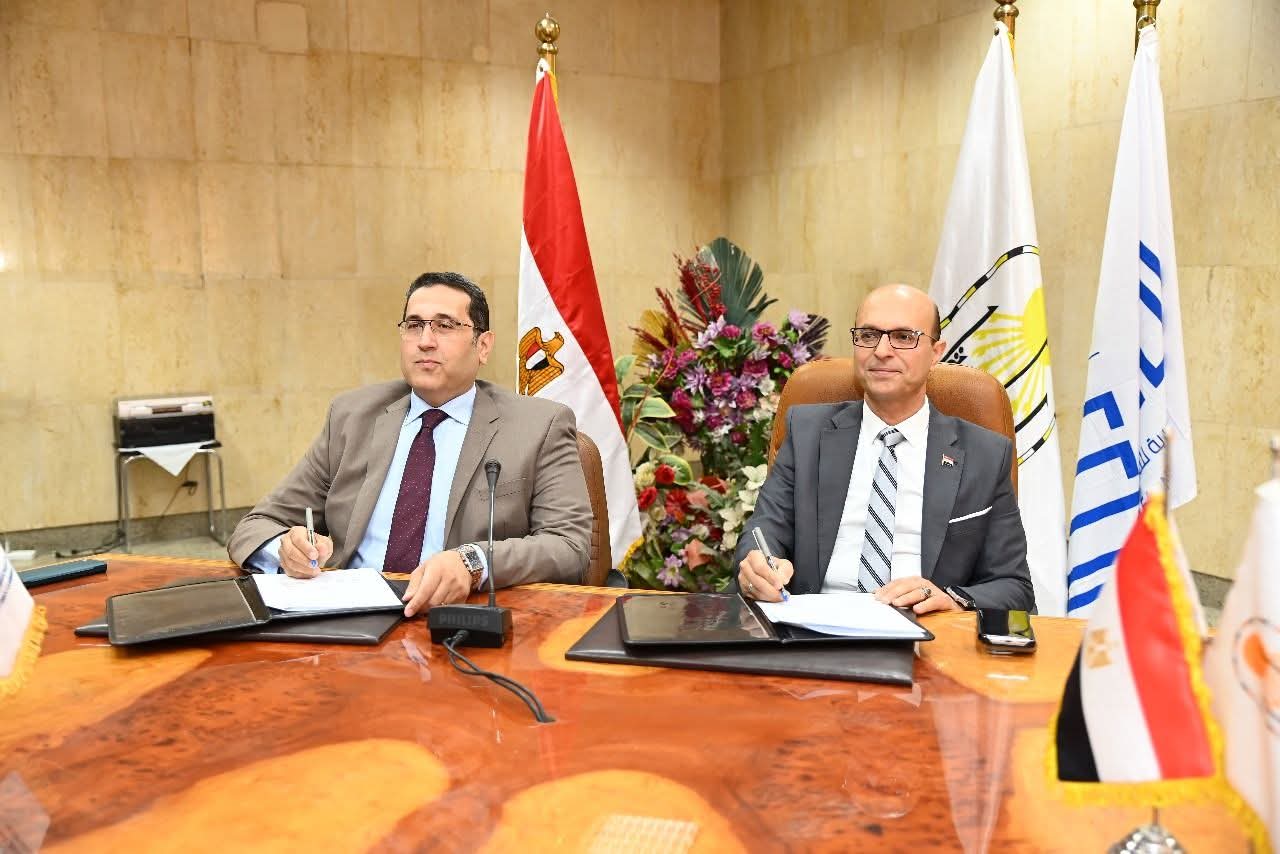 جامعة أسيوط تجدد تعاونها مع الجامعة المصرية للتعلم الإلكتروني الأهلية في المجالات الأكاديمية والبحثية