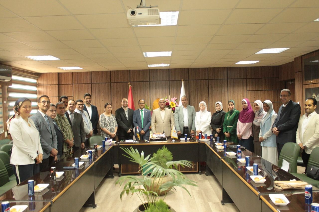 نائب رئيس الجامعة يترأس اجتماعًا لتقييم خطة الجولات الميدانية بمسابقة 