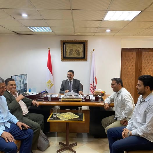 الزراعة تكثف التوسع في المحاصيل الزيتية بالزراعة التعاقدية للمزارعين في 3 محافظات