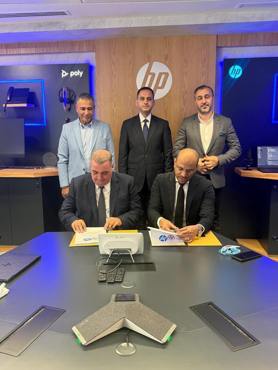 نائب وزير الصحة يلتقي ممثلي شركة HP في دبي لتعزيز التحول الرقمي وتطبيقات الذكاء الاصطناعي في القطاع الصحي