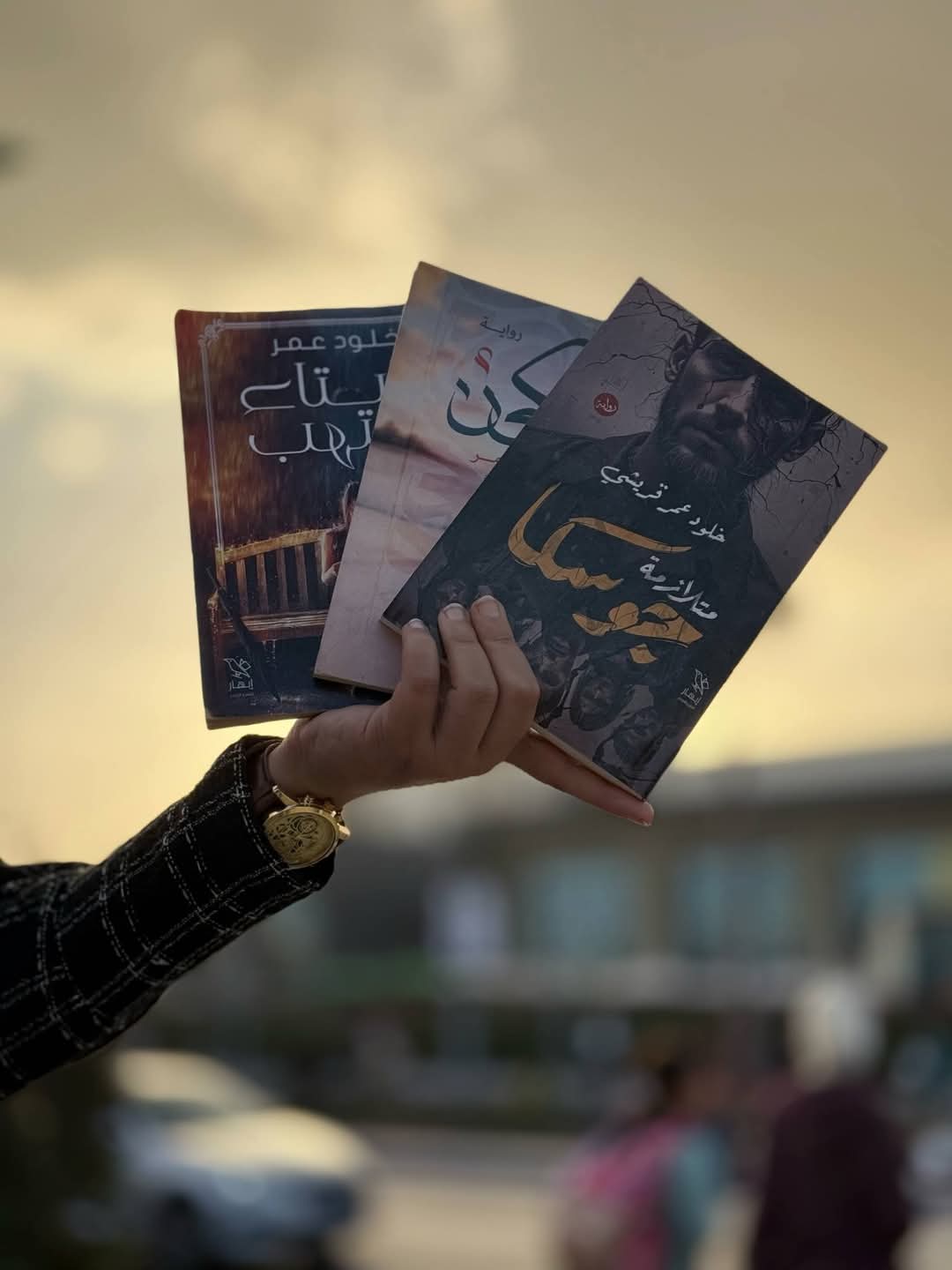 في زحمة الحياة اليومية وتفاصيلها المتشابكة، بنقف أحيانا قدام أرواح تشبه القصص المفتوحة ... اللي مش بتمل من الحلم ولا من طرح الأسئلة