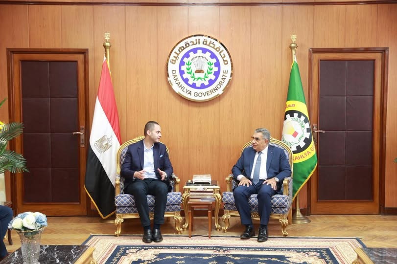 نائب وزير الصحة يبحث مع محافظ الدقهلية تطوير المنظومة الصحية