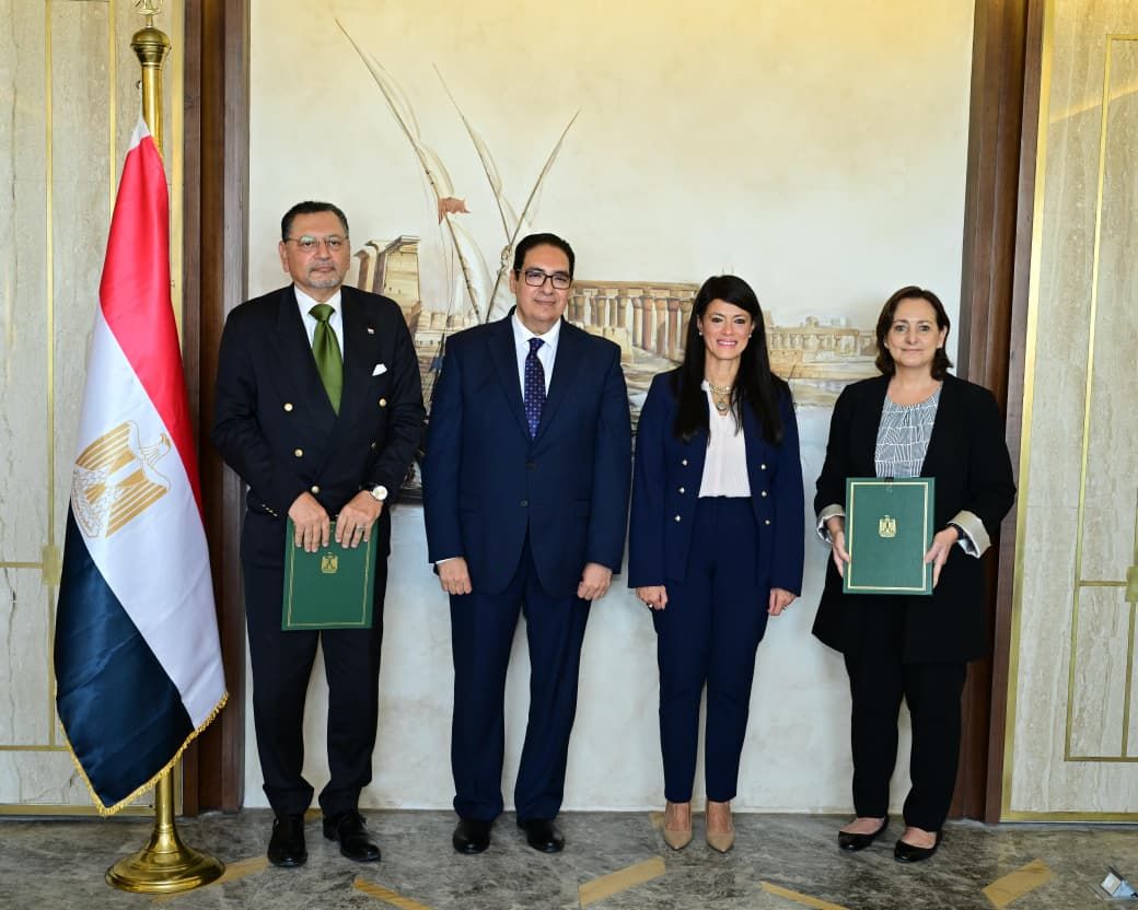 بروتوكول تعاون مشترك بين جامعة القاهرة والمعهد القومى للحوكمة والتنمية المستدامة