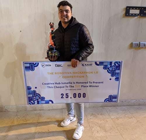 طالب بالجامعة المصرية الروسية وفريقه يفوزون فى مسابقة 