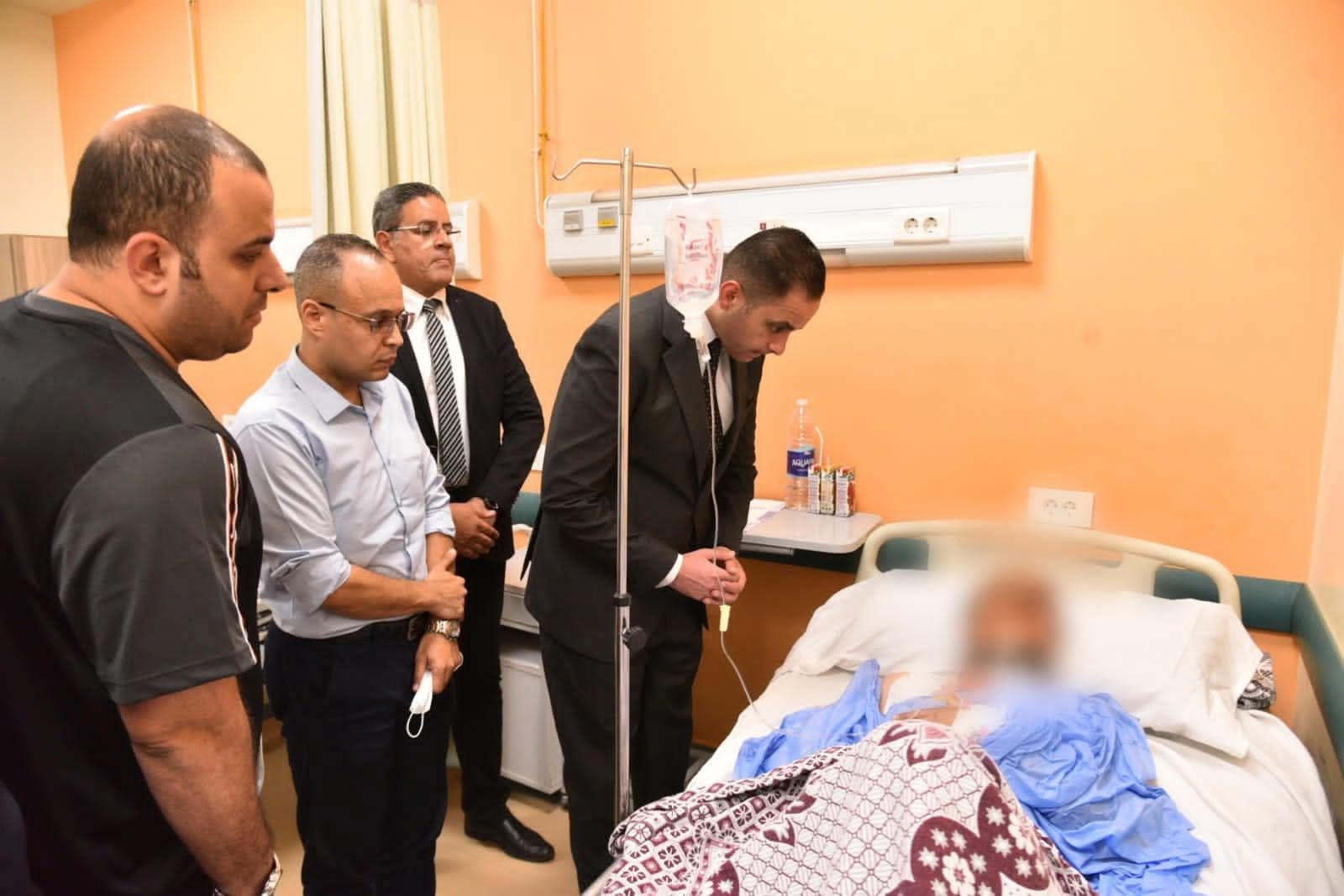 نائب وزير الصحة يتفقد الحالة الصحية لمصابى حادث الدائرى الإقليمى بالمنوفية فى مستشفى الباجور التخصصى