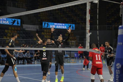 الأهلي يهزم بتروجت في الجولة الأولى من نهائي دوري الطائرة