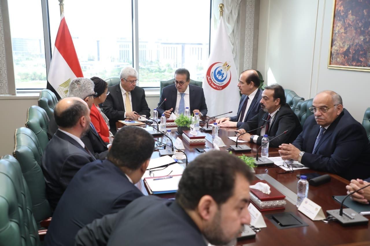 وزيرا الصحة والتعليم العالي يعقدان الاجتماع الأول للجنة التنسيقية الدائمة لتوحيد الرؤى بين المستشفيات 