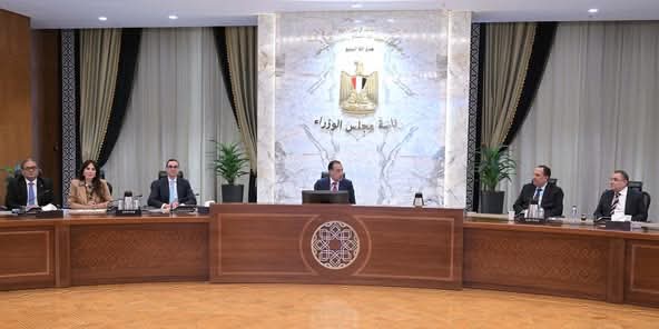 رئيس الوزراء يستقبل وفدًا من أعضاء مجلس التعاون المصري الكويتي 