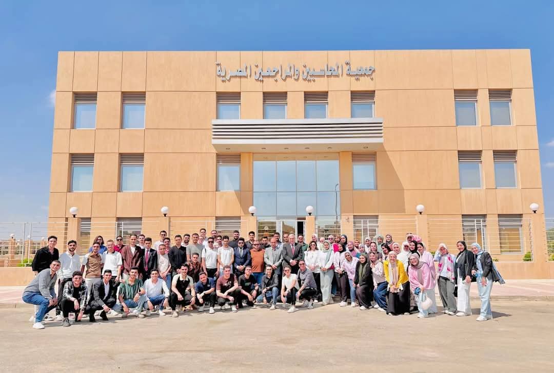 جامعة أسيوط تنظم ورش عمل طلابية بمؤسسات مالية واقتصادية بالقاهرة