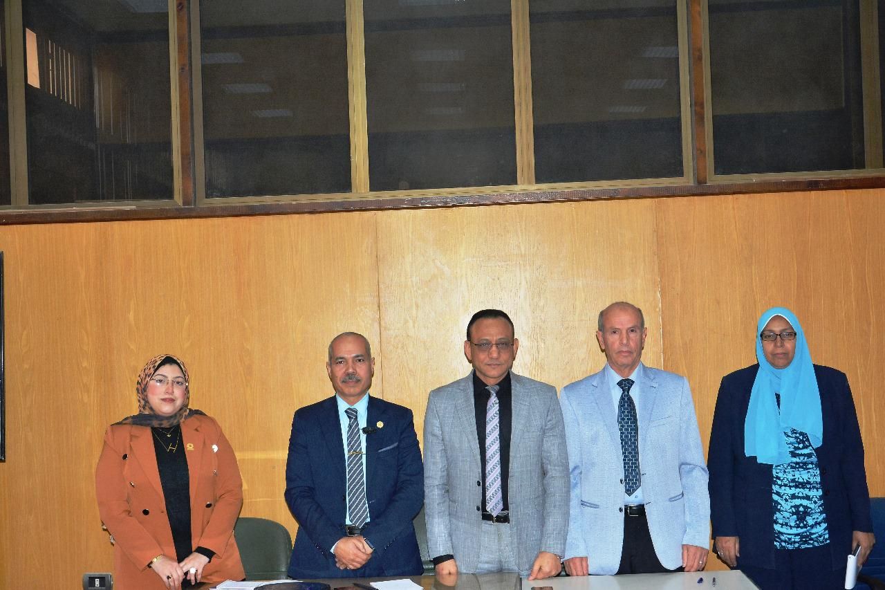 جامعة أسيوط تستقبل أعضاء لجنة مركز الخدمات الإلكترونية والمعرفية بالمجلس الأعلى للجامعات