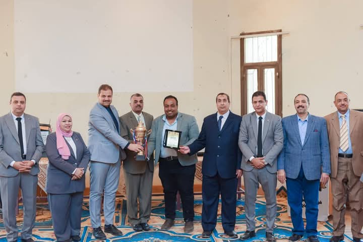 عبد الخالق يشهد الحفل الختامي لمسابقة الابداع والتحول الرقمى بسوهاج