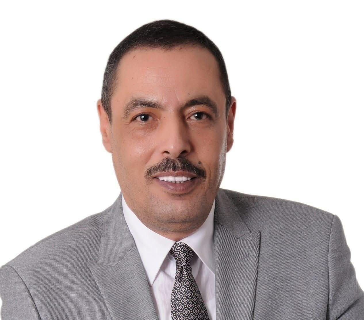 النائب أشرف أمين يتدخل لحل أزمة شارع الخمسين بغرب شبرا الخيمة ويؤكد: الرصف جارٍ التنفيذ وتشغيل الشباب أولوية