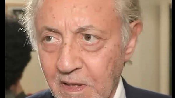 عبد العزيز مخيون يعلق على دهس ابنه 3 أشخاص : 