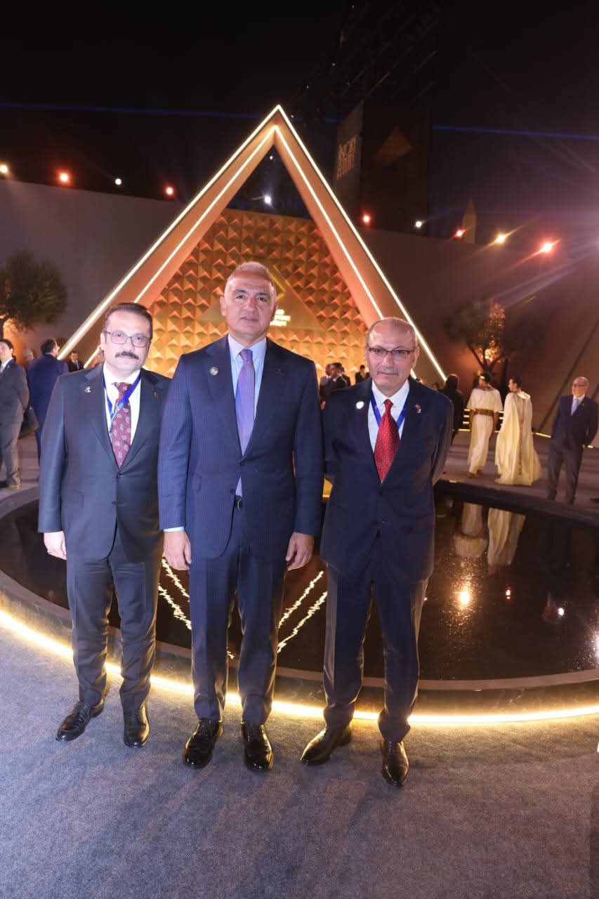 وزير الثقافة التركي وسفير أنقرة بالقاهرة يشاركان إفتتاح المتحف المصري الكبير “الهرم الرابع”