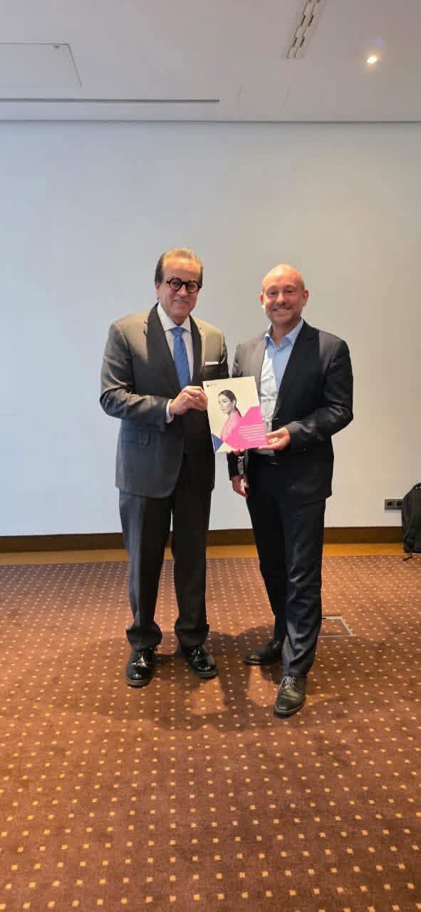 نائب رئيس مجلس الوزراء ووزير الصحة يلتقي الرئيس التنفيذي لمعهد WifOR الألماني على هامش قمة الصحة العالمية ببرلين