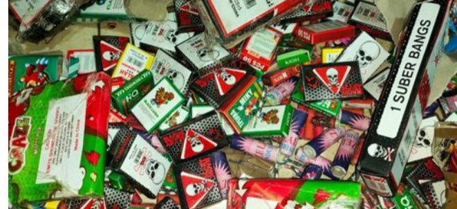 ضبط 15 الف صاروخ والهاب نارية في حملات مكبرة بالغربية 