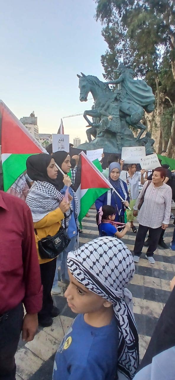 حراك في دمشق رفضا لأي اتفاق مع العدو الصهيوني 