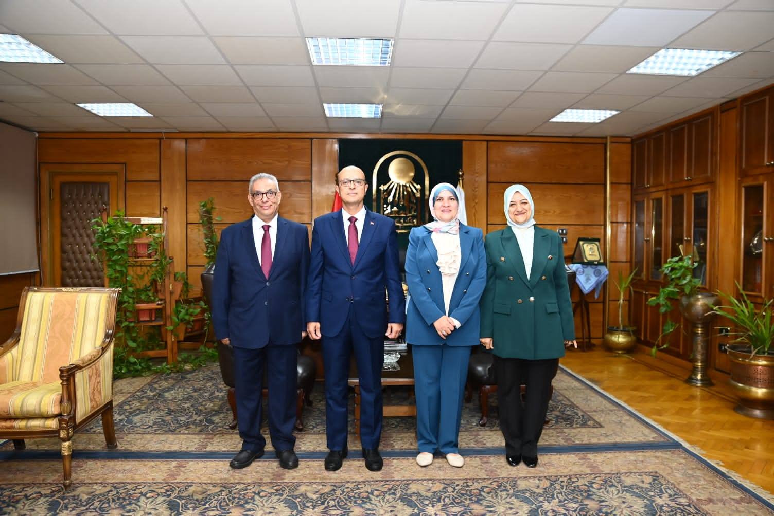 المنشاوي يترأس لجنة اختيار عميد كلية التجارة جامعة أسيوط 