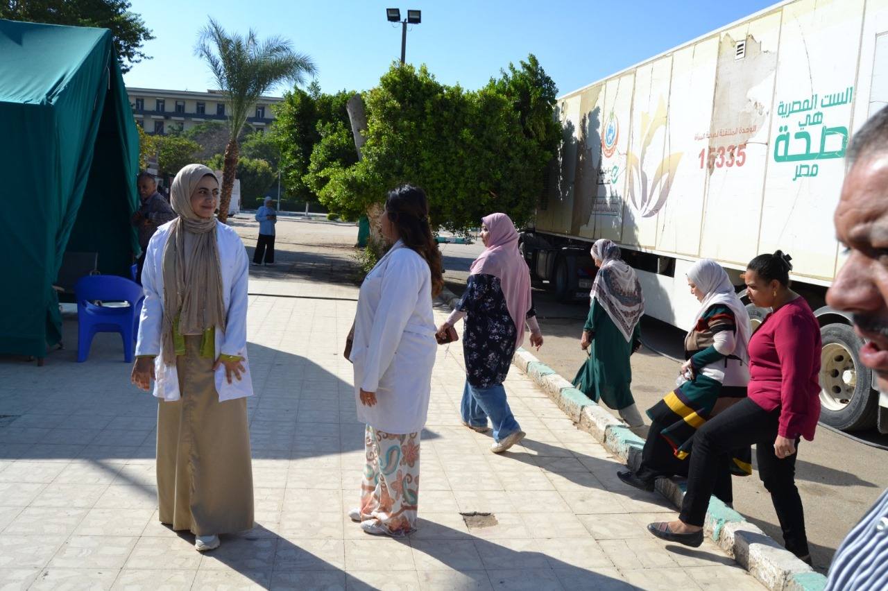 جامعة أسيوط تواصل فعاليات حملة الكشف المبكر عن سرطان الثدي بالمجان حتى 9 أكتوبر الجاري