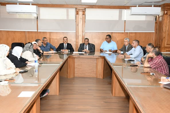 مجلس أمناء كليات جامعة قناة السويس يبحث تطوير الأداء الإداري والتحول الرقمي وتفعيل الوحدة الحسابية الجديدة