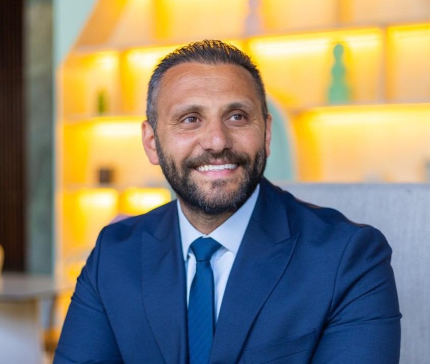 رجل الأعمال عمرو سراج.. بصمة مميزة في سوق العقارات المصري