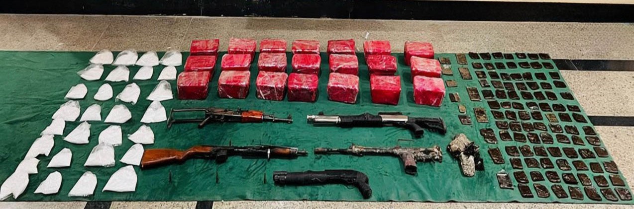 مصرع 5 تجار مخدرات وأسلحة عقب تبادل إطلاق النيران مع الشرطة بأسوان