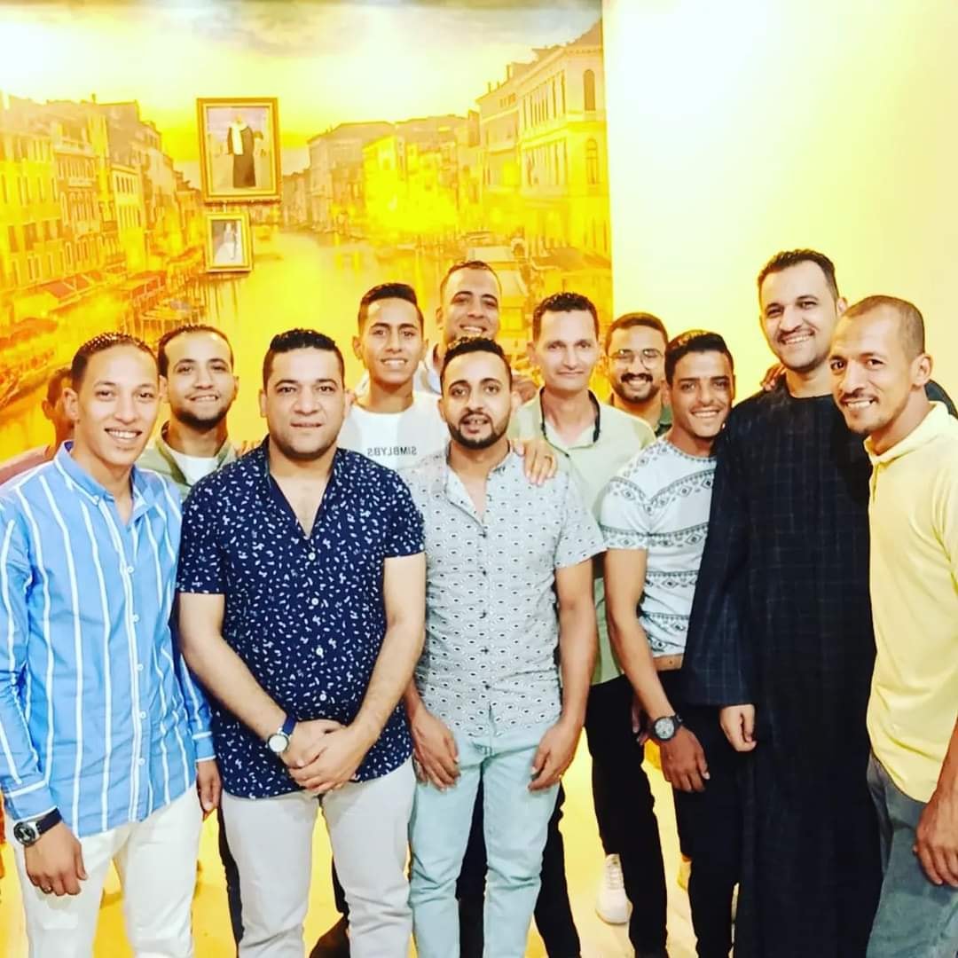 الخبر الفورى يهنئ  آل عقل بطهطا لخطوبة ابنهم