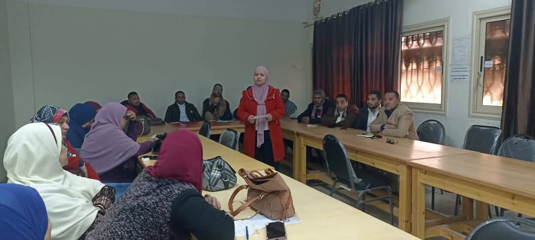 فعاليات اليوم التدريبي الثالث للبرنامج التدريبي   التنموي  بمنطقة بني سويف الأزهرية .