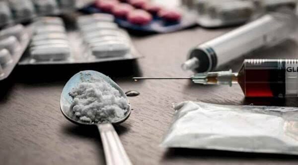 حتى لا تقع فريسة لها ... تعرف على طرق الوقاية والعلاج من الادمان والمخدرات 