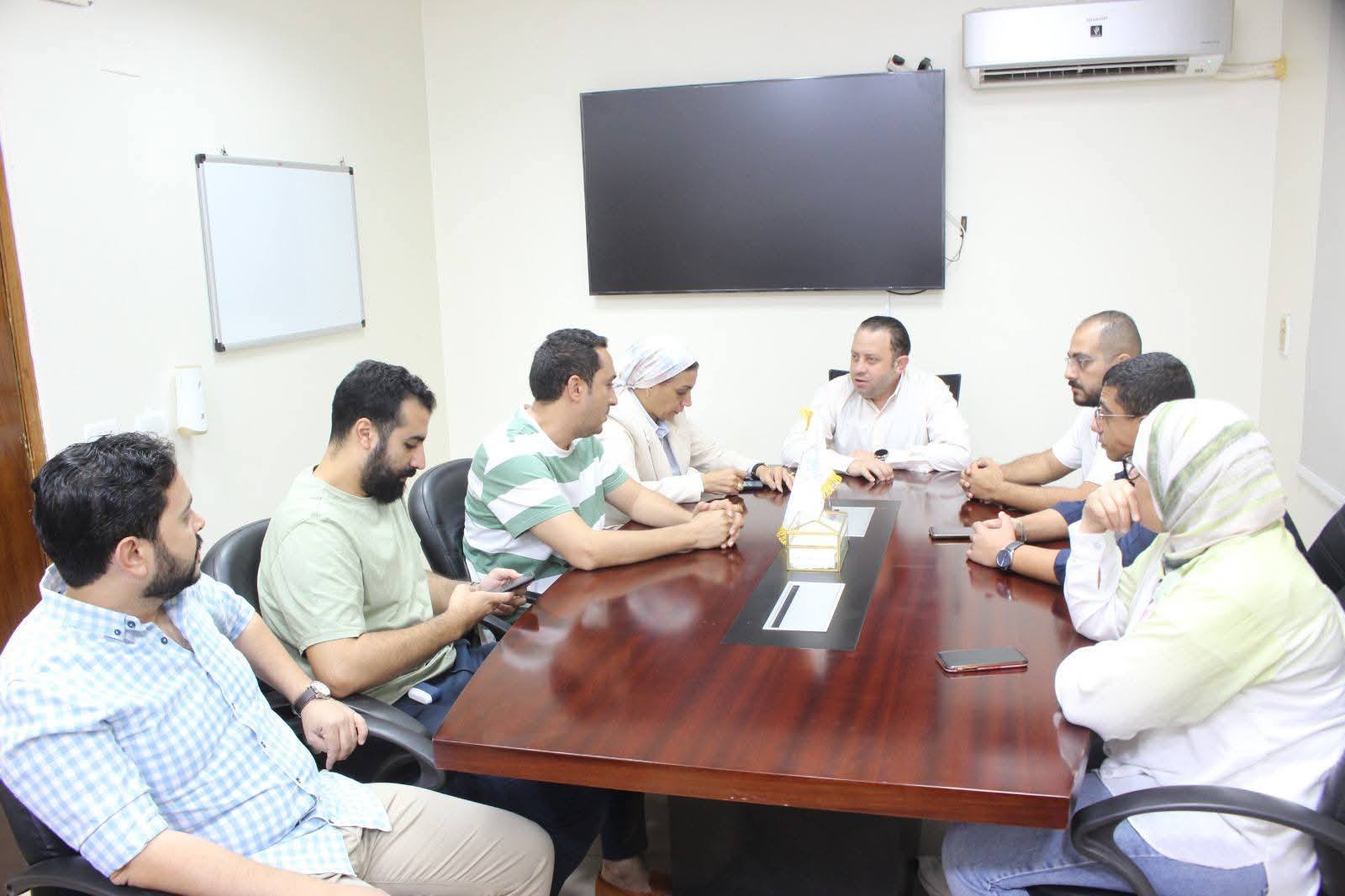 رئيس إقليم القناة يوجه برفع جاهزية المنشآت الصحية ومتابعة ميدانية مكثفة بجنوب سيناء