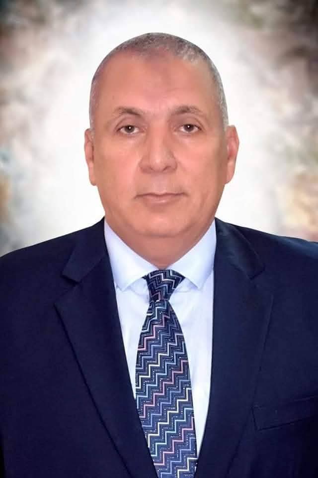 محافظ الوادي الجديد يعتمد حركة تنقلات لرؤساء وحدات القري بمركز الخارجة