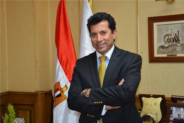 وزير الشباب والرياضة يثمن أداء لاعبي الاسكواش الناشئين ويُشيد بفوز لانا فتح الله في بطولة أوروبا بهامبورج