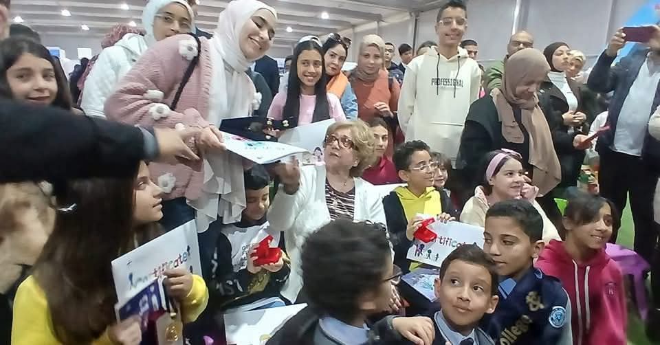 توزيع جوائز مسابقة فاطمة المعدول بمعرض الكتاب