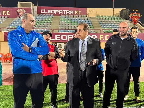 أبو العينين يطالب لاعبي سيراميكا كليوباترا بمواصلة القتال لتحقيق المزيد من النجاحات