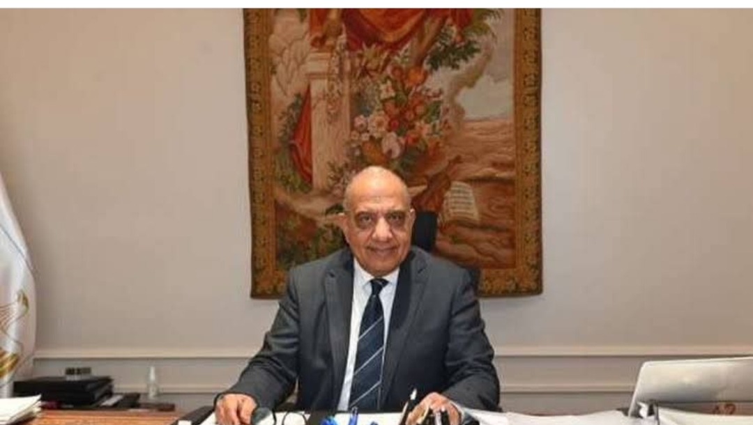 رسالتى هذه لمعالى الدكتور محمود عصمت وزير الكهرباء والطاقة المتجددة