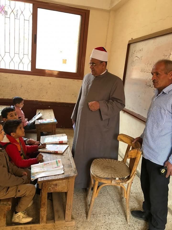 متابعات ميدانية مكثفة للعملية التعليمية بالعديد من الإدارات التعليمية في بني سويف 