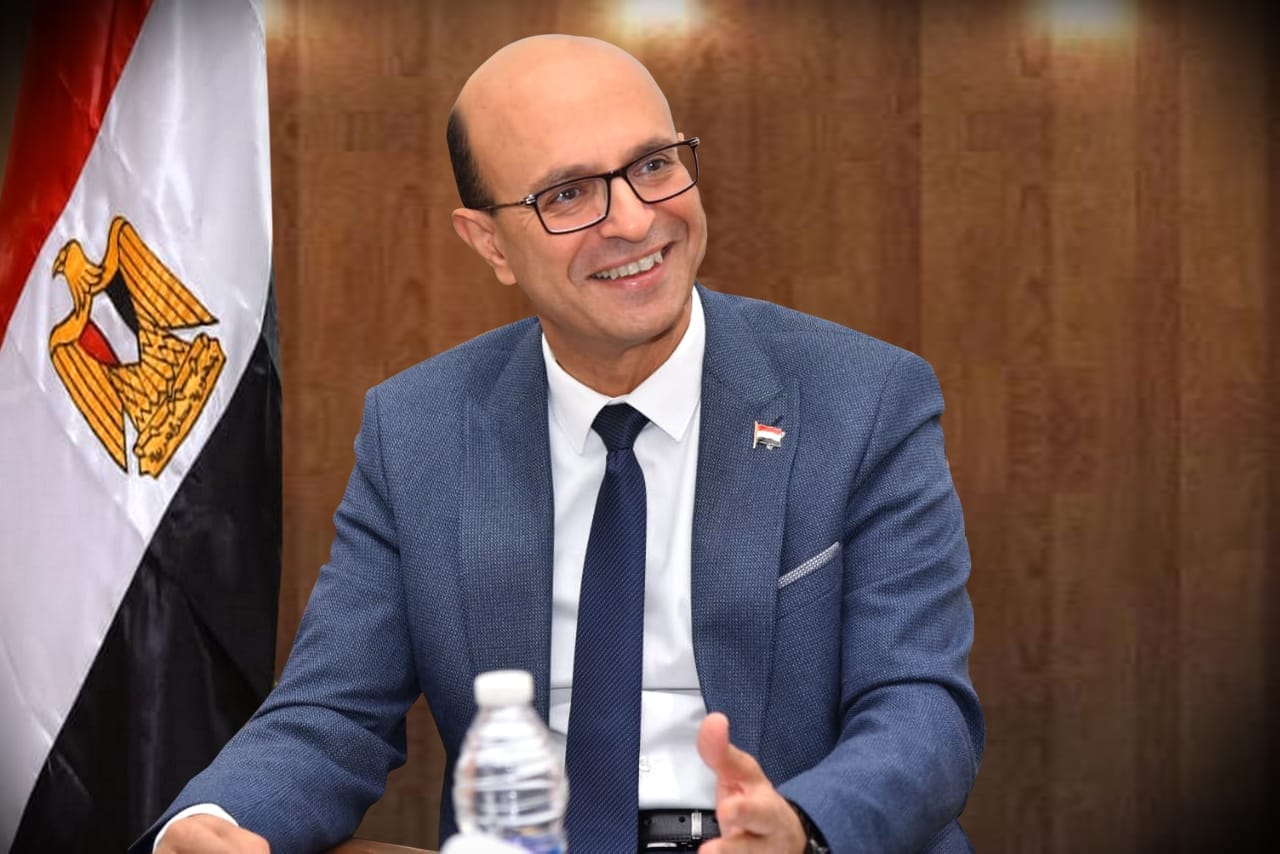 جامعة أسيوط تعلن نوفمبر الجاري شهراً للبيئة تحت عنوان: 