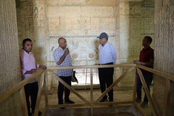 وفود سياحية من إيطاليا وألمانيا تزور المناطق الأثرية بالمنيا