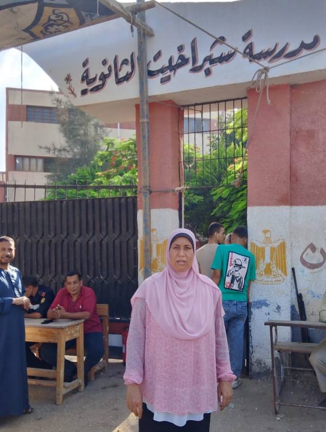 رئيس مركز ومدينة شبراخيت انتظام أداء الطلاب آخر امتحانات العام بانتظام وهدوء 
