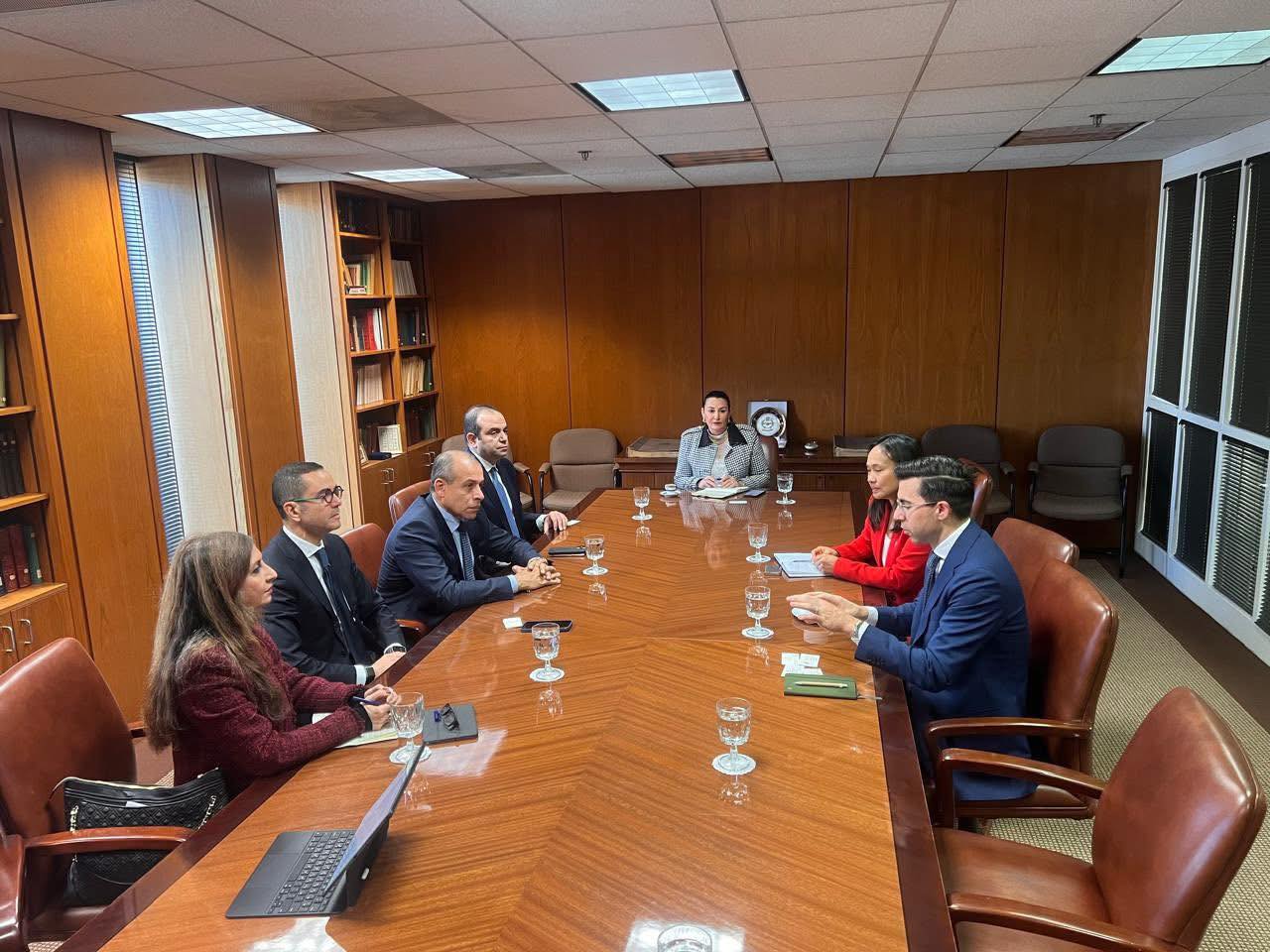 وزير الاستثمار يلتقي قيادات بوينغ في واشنطن لتعزيز الشراكة الاستراتيجية في الطيران